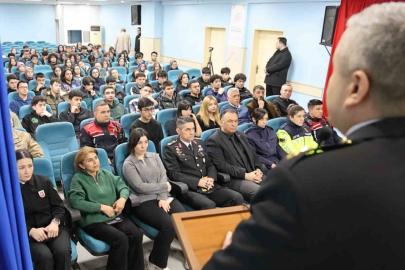 Jandarma Sahil Güvenlik Akademisi Aksaray’da öğrencilere tanıtıldı