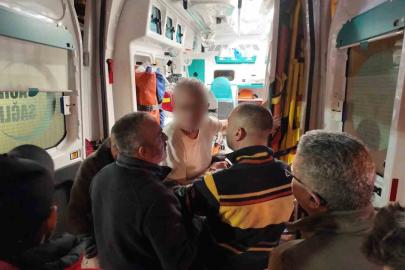 Kadıköy’de alkollü şahıs ekipleri uğraştırdı: "Ben iyiyim" diyerek tedaviyi reddetti