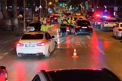 Kadıköy’de trafik ve asayiş denetimi: 2 milyon ceza, 80 araç trafikten men