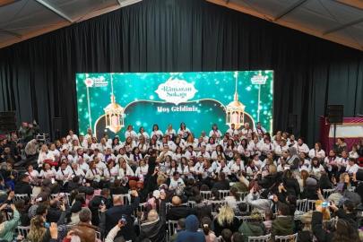 Kadınlardan ritim gösterisi