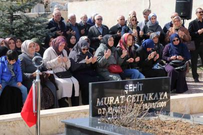 Kahramanmaraş’ta Muhsin Yazıcıoğlu’yla birlikte düşen helikopterde vefat edenler mezarları başında anıldı