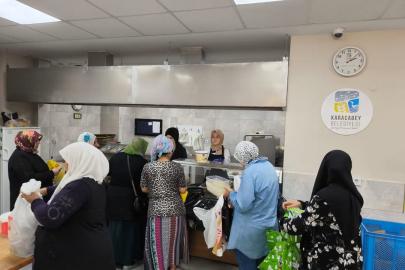 Karacabey Belediyesi’nden binlerce vatandaşa destek