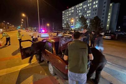 Karaman’da 43 sürücünün ehliyetine el koyulurken, 99 araç trafikten men edildi