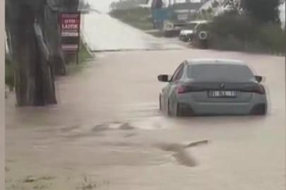 Karataş’ta sağanak hayatı felç etti: Yollar ve tarlalar göle döndü