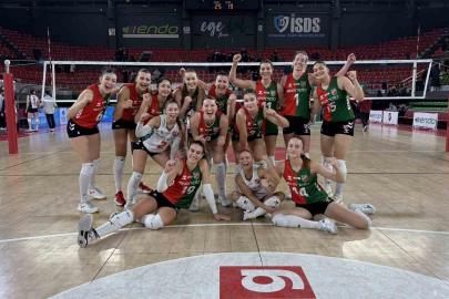 Karşıyaka Voleybol, yarı final maçlarına çıkıyor