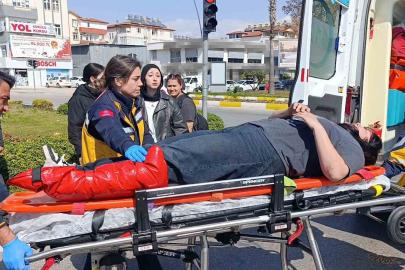 Kavşaktan dönmeye çalışırken motosikleti devirdi: 1 yaralı