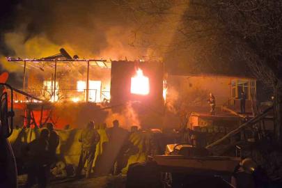 Kayseri’de ev yangını: Engelli kadın hayatını kaybetti, annesi yaralandı