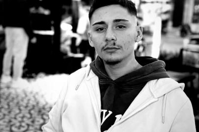 Kazada ağır yaralanan genç sürücü hayatını kaybetti