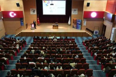 KBÜ’de diş hekimliği öğrencileri sempozyumda buluştu