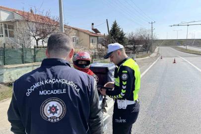 Kırşehir’de 14 düzensiz göçmen yakalandı