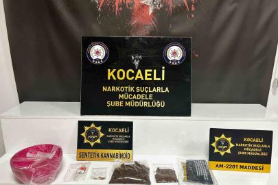 Kocaeli’de 4 bin 920 adet uyuşturucu hap ele geçirildi