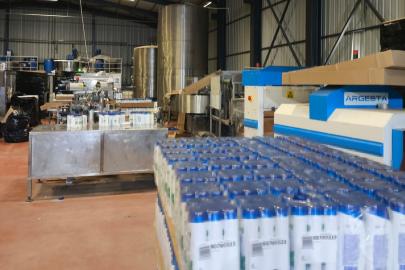 Kocaeli’de jandarma ve zabıtadan kaçak imalathaneye ortak operasyon