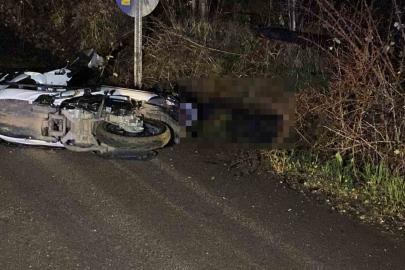 Kontrolden çıkan motosiklet devrildi: 1 ölü