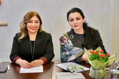 Kütahya’daki söyleşide kadınların aile, toplum ve sosyal yaşam üzerindeki dönüştürücü rolüne dikkat çekildi