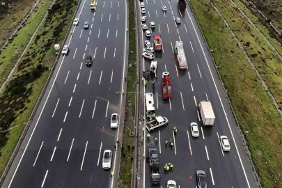 Kuzey Marmara Otoyolu’nda 1 polisin şehit olduğu kaza yeri havadan görüntülendi