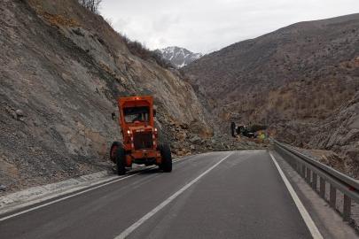 Malatya-Adıyaman yolunda heyelan