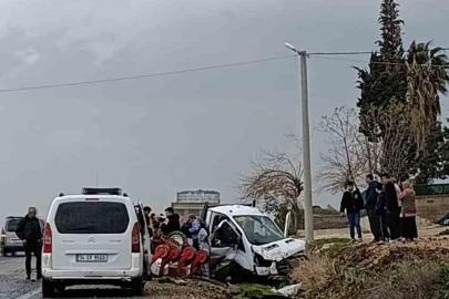 Mardin’de kamyonet tümseğe çarptı: 3 yaralı