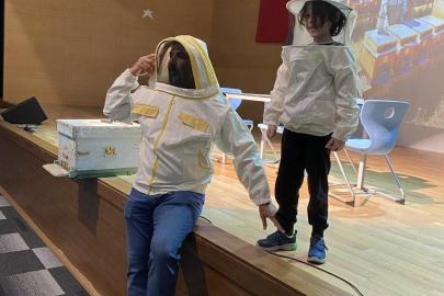 Menteşe’de çocuklar arıların dünyasını keşfetti