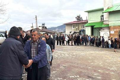 Mersin’de bayramlaşma geleneği sürüyor