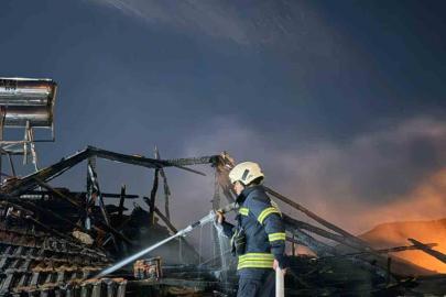 Milas’ta çatı yangını