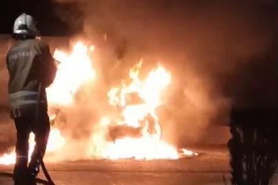 Motosiklet alevlere teslim oldu