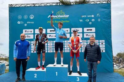 Muğla Büyükşehir Belediyesi Bisiklet Takımı Alanya’da birincilik kürsüsüne çıktı