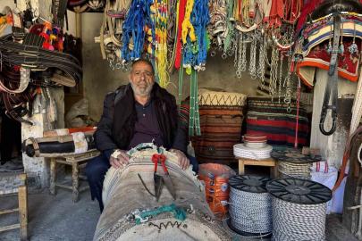 Nalbantlıkla geçen yarım asır: Diyarbakırlı 2 kardeş, 50 yıldır nalbantlık yapıyor