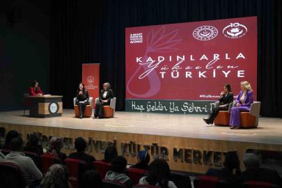 Niğde’de 8 Mart Kadınlar Günü programında ilham veren kadınlar sahnedeydi