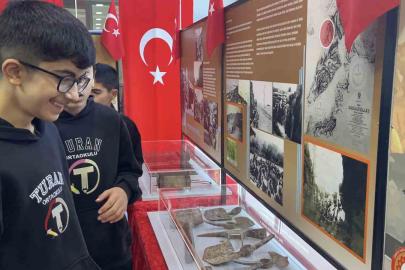 Osmaniye’de Çanakkale Savaş Objeleri ve Fotoğrafları Sergisi açıldı