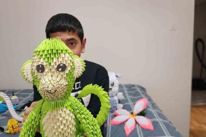 Otizmli Arda, origamiyle hayatına yön veriyor