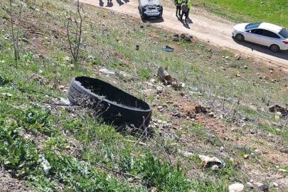Otomobil uçuruma yuvarlandı, sürücüyü itfaiye kurtardı