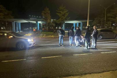 Otomobilin önüne atlayan genç yaralandı