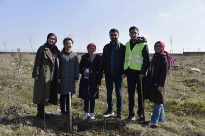 Özel öğrenciler için hatıra ormanı