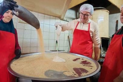Ramazan geleneği ’Susamlı helva’ tezgahlarda