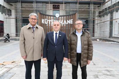 Rektör Prof. Dr. Altun, yenileme çalışması devam eden kütüphane binasını inceledi