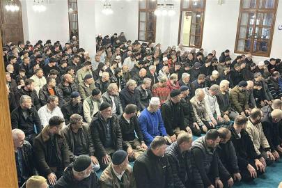 Sakarya’da Kadir Gecesi’nde vatandaşlar camilere akın etti