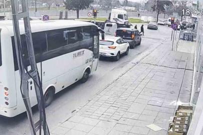 Sancaktepe’de feci kaza: Tırın altında kalan kadın hayatını kaybetti