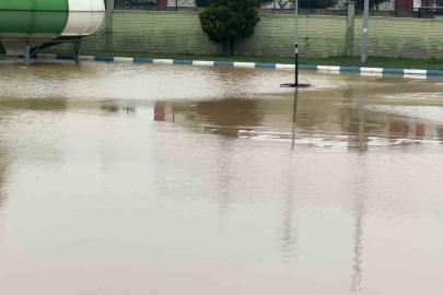 Şanlıurfa kırsalında sel hayatı felç etti