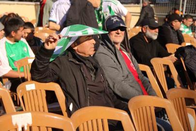 Seyirci yasağı taraftarı durduramadı