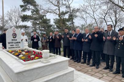 Seyit Onbaşı kabri başında anıldı