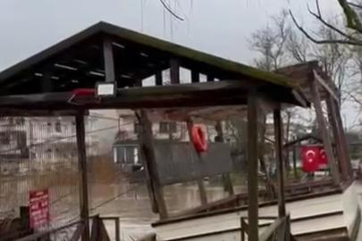 Şile’de sağanak su baskınlarına neden oldu