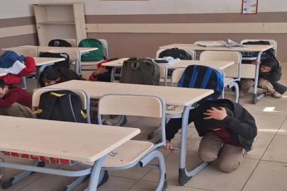 Şırnak’ta ilkokul öğrencilerine AFAD’dan hayat kurtaran afet eğitimi