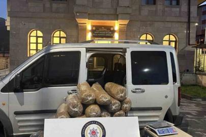 Sivas’ta 186 kilo kaçak tütün ele geçirildi