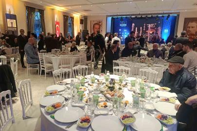 Spor camiası ve ünlü isimler Darülaceze sakinleriyle iftarda buluştu