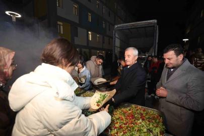Tahmazoğlu öğrencilerle sahurda buluştu
