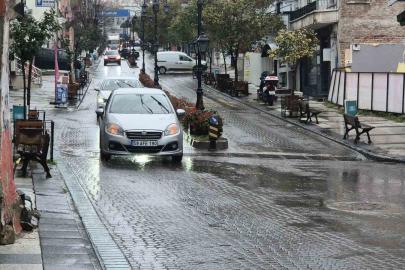 Tekirdağ’da sağanak yağış