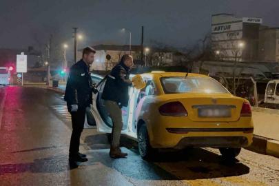 Tekirdağ’da takside yolcu dehşeti: Şoförü omzundan bıçakladı