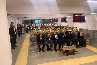 Tepebaşı’nda minik ellerden dev sergi: "Kitaplarla Büyüyen Gelecek"