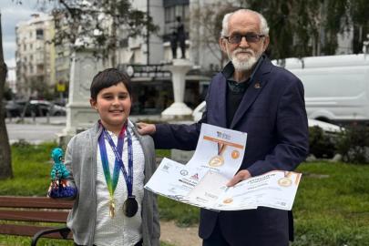 Torundan dedeye en güzel bayram hediyesi