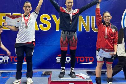 Tuğba Kıvıkoğlu’ndan Türkiye Şampiyonasında büyük başarı